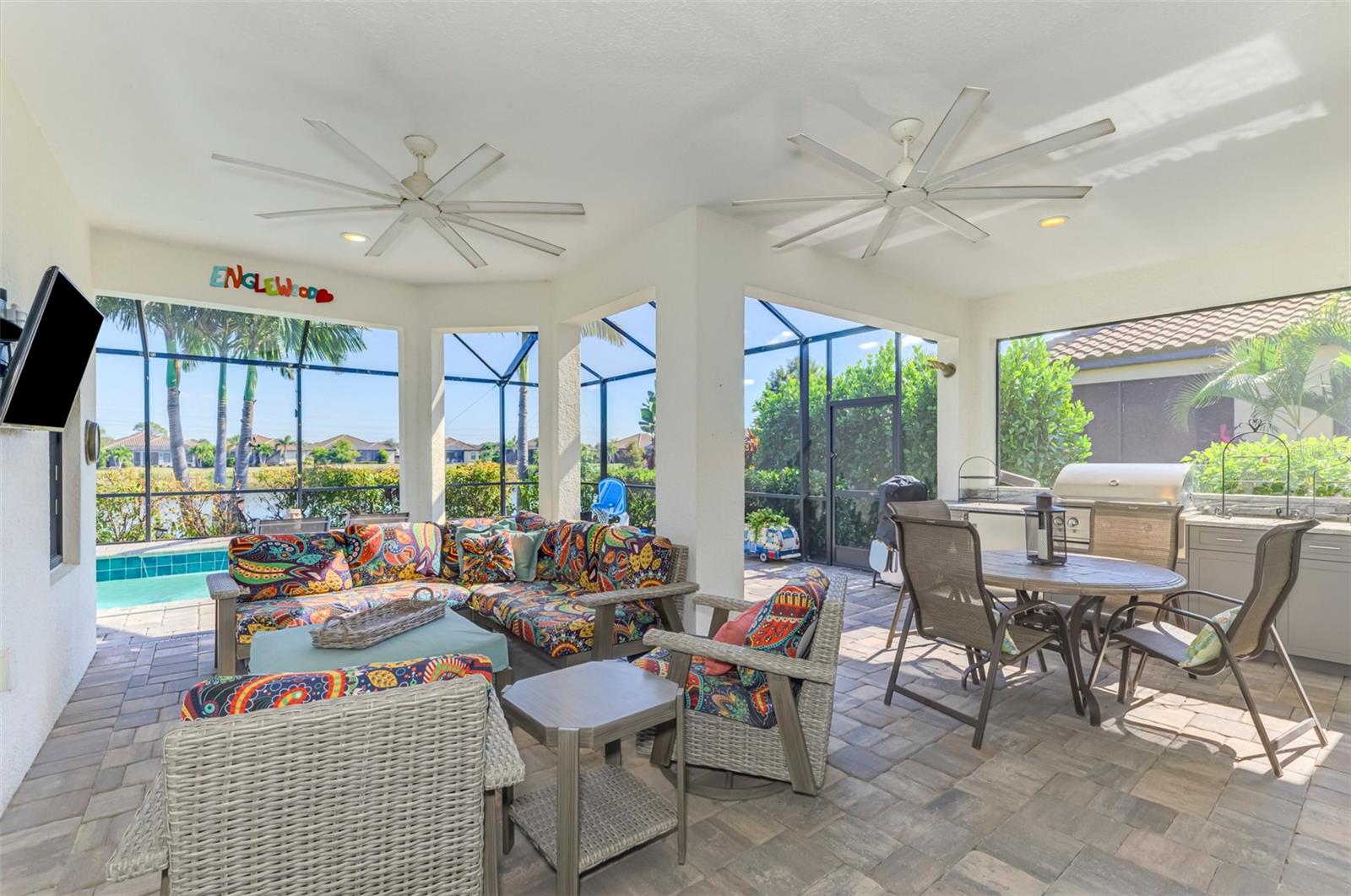 Image 42 of 73 For 26813 Weiskopf Drive