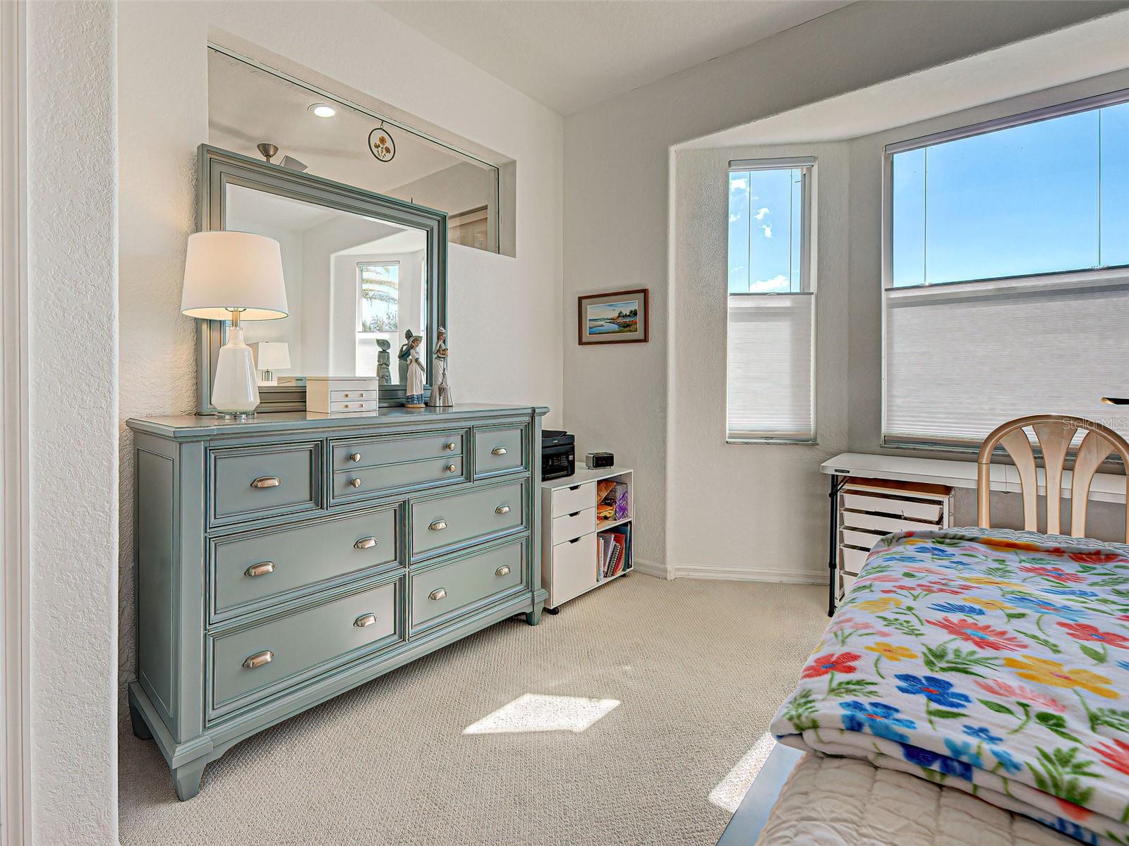 Image 26 of 53 For 1749 Fountain View Circle