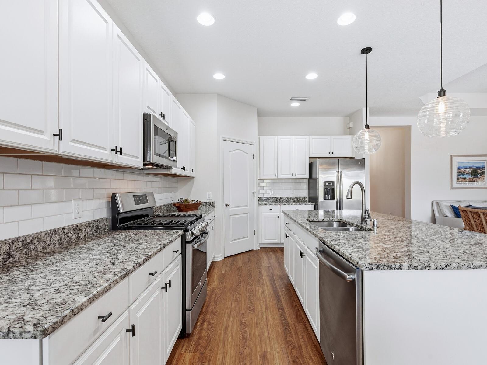 Image 11 of 35 For 209 Malina Court