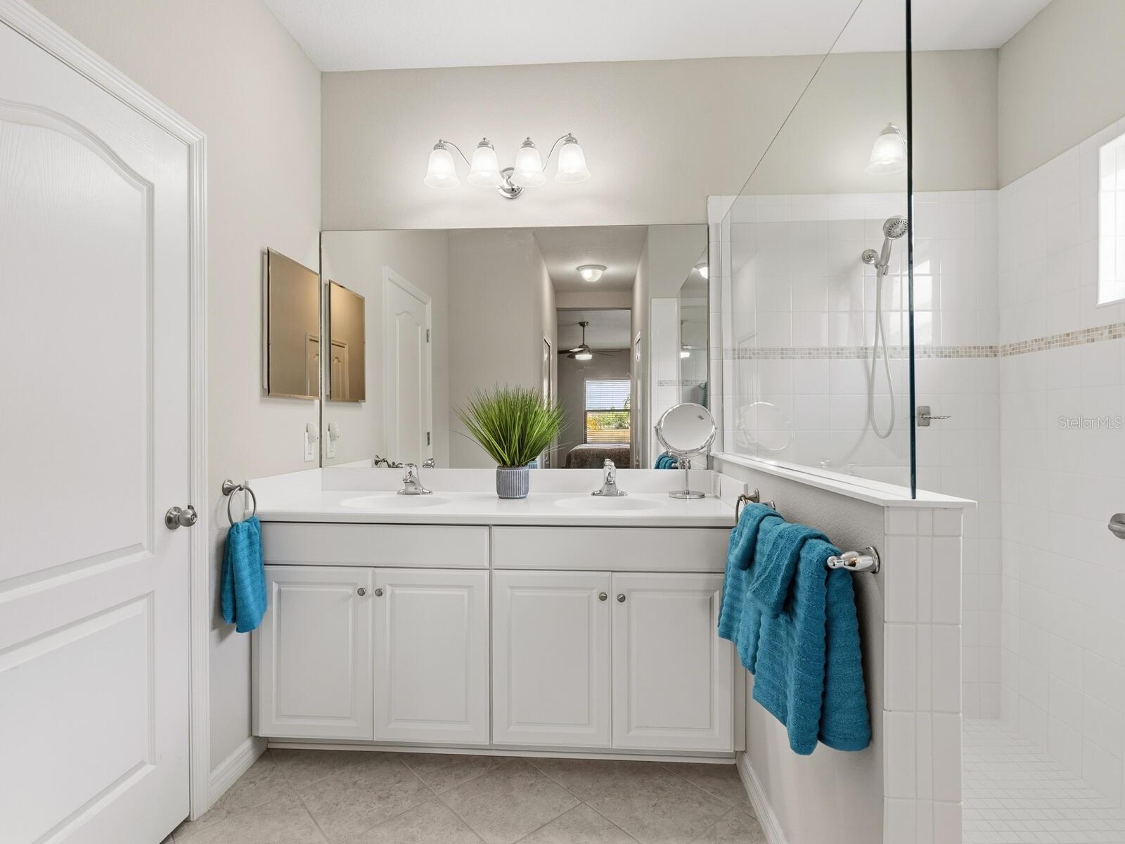 Image 17 of 35 For 209 Malina Court