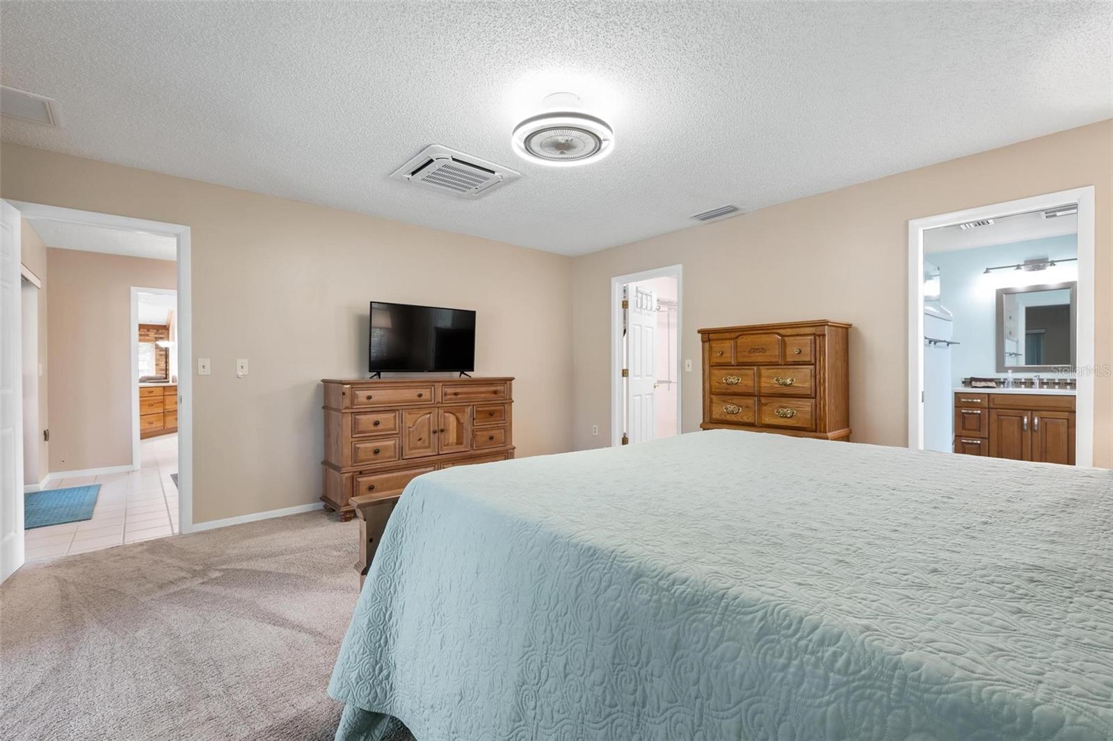 Image 29 of 71 For 1938 Innisbrook Court