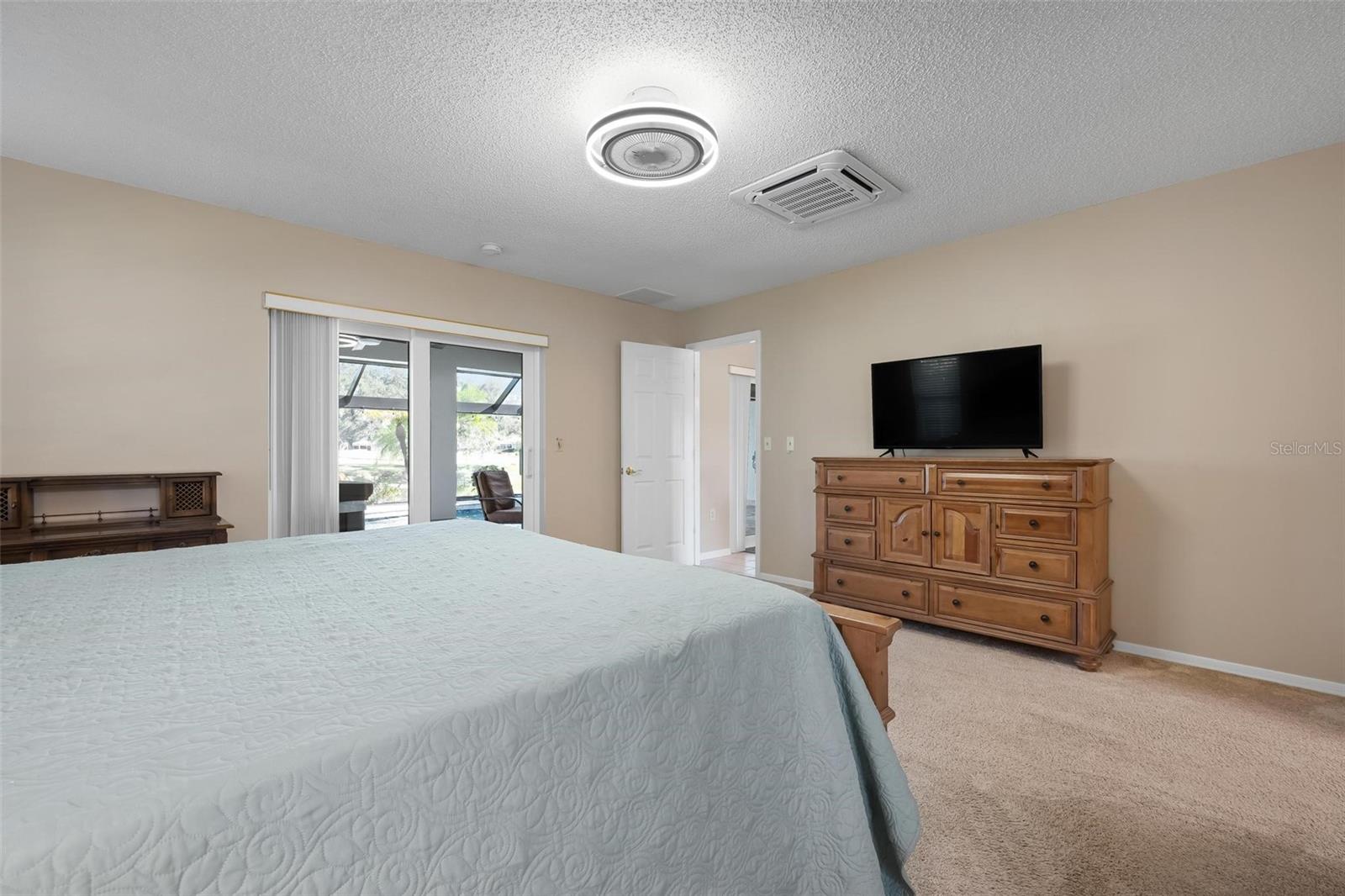 Image 31 of 71 For 1938 Innisbrook Court