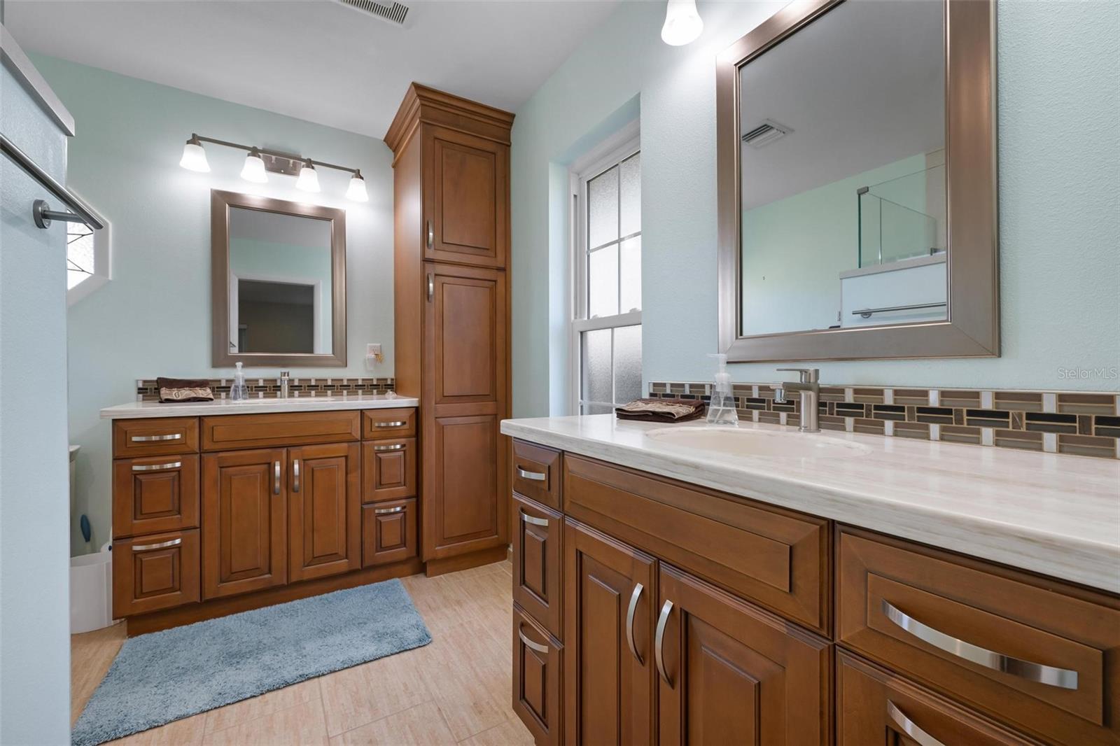 Image 32 of 71 For 1938 Innisbrook Court