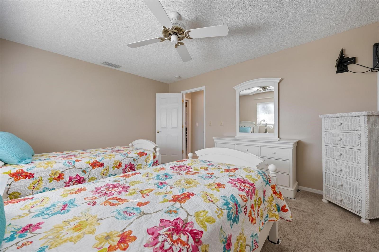 Image 36 of 71 For 1938 Innisbrook Court