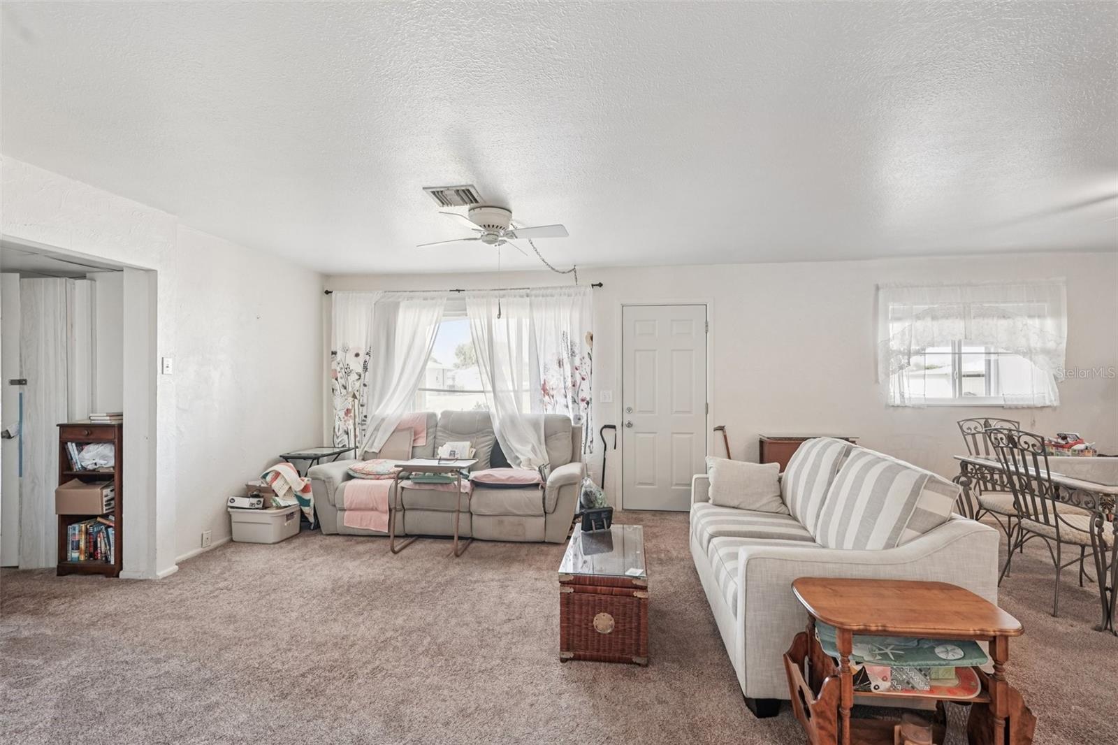 Image 10 of 31 For 300 Gardenia Road