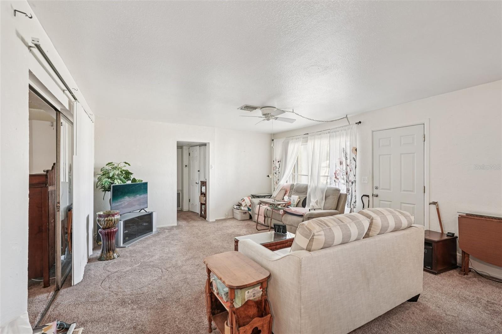 Image 9 of 31 For 300 Gardenia Road