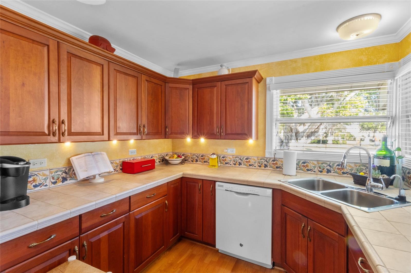 Image 12 of 40 For 420 Pensacola Road