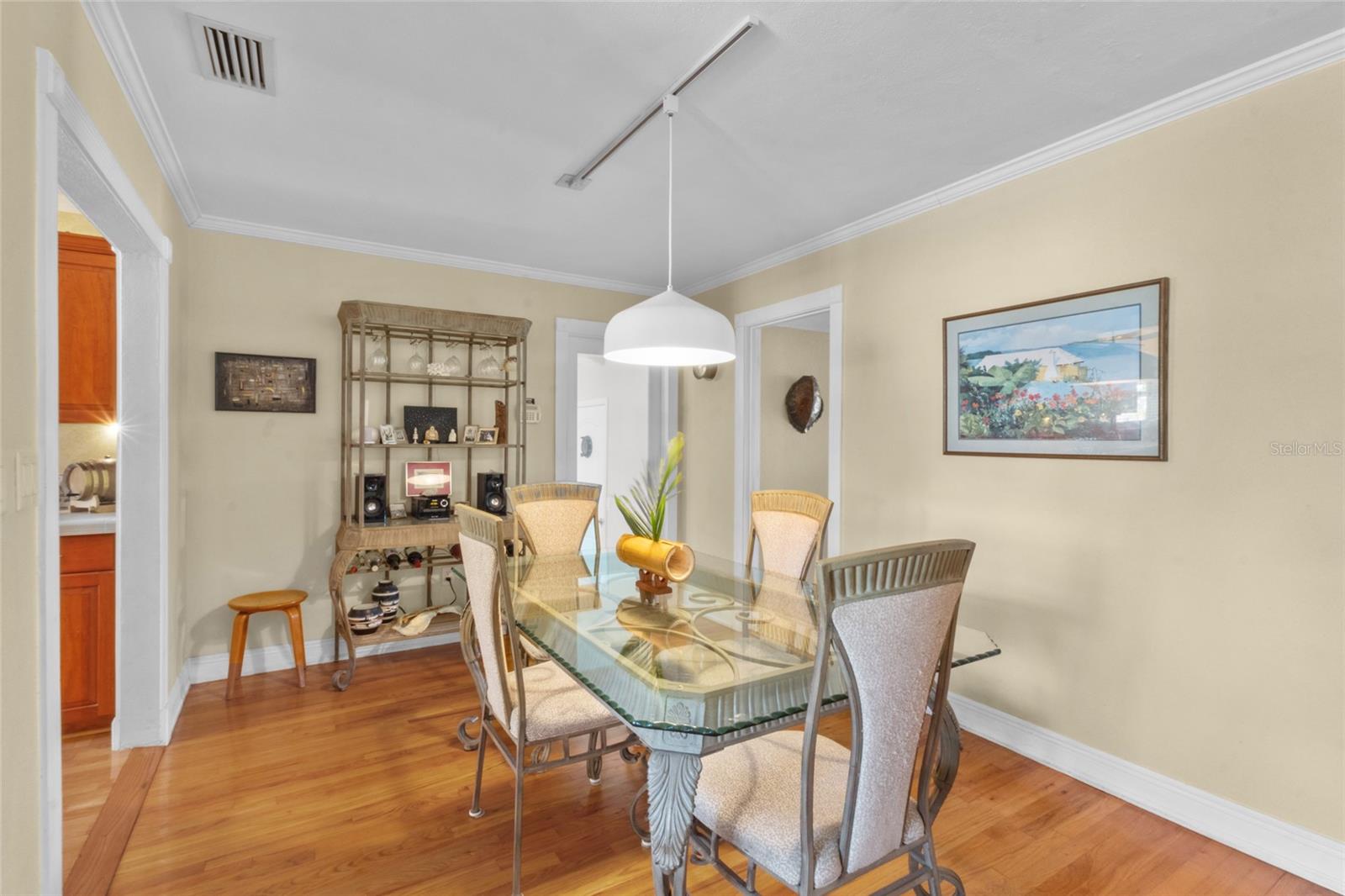 Image 14 of 40 For 420 Pensacola Road