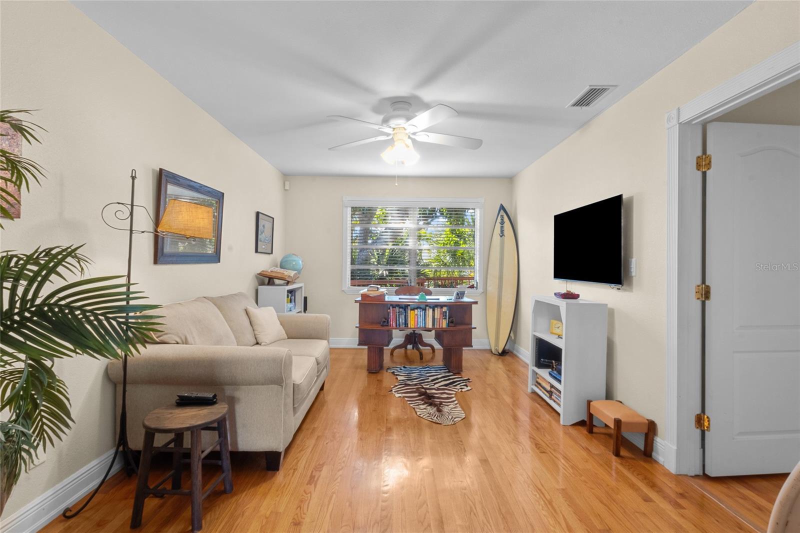 Image 6 of 40 For 420 Pensacola Road