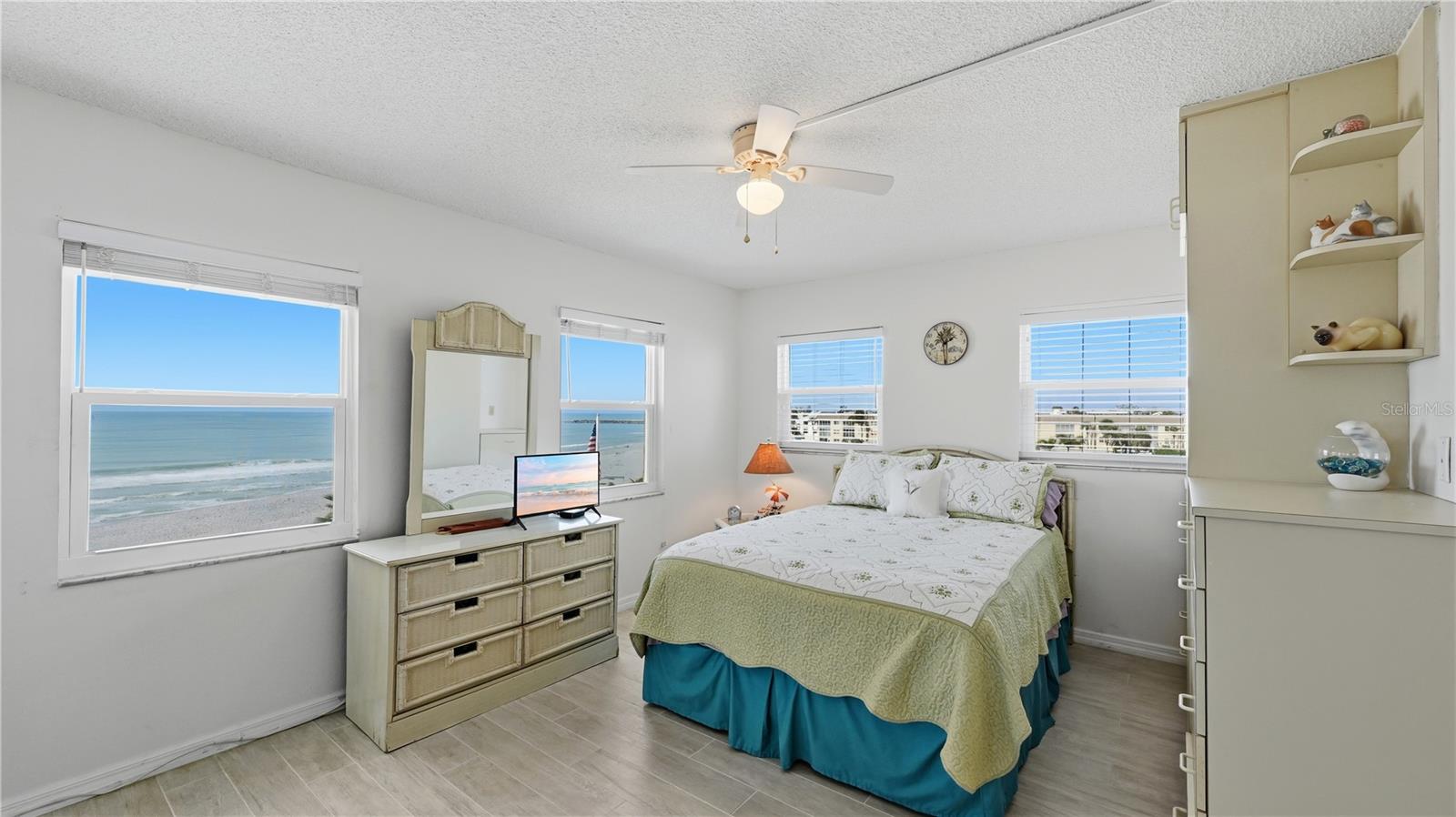 Image 12 of 38 For 1255 Tarpon Center Drive 414