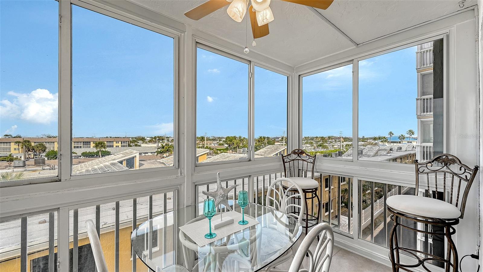 Image 19 of 38 For 1255 Tarpon Center Drive 414