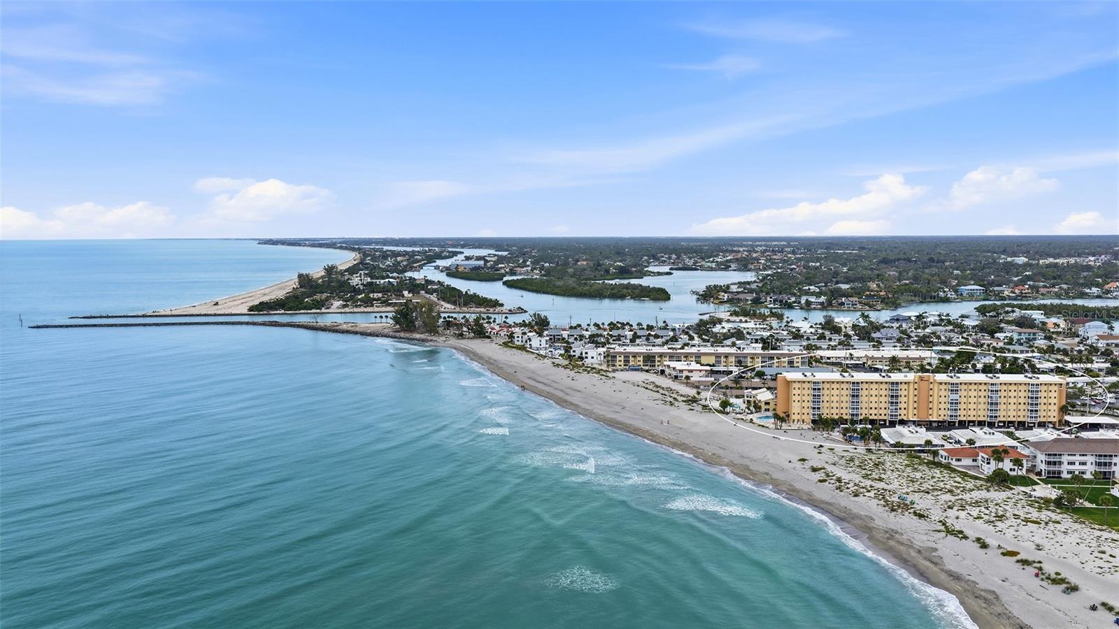 Image 20 of 38 For 1255 Tarpon Center Drive 414