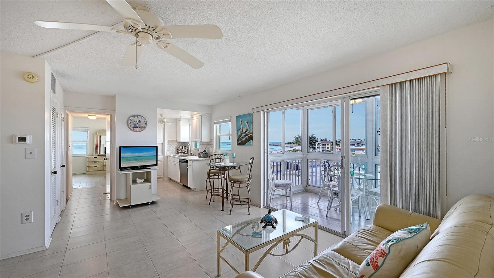 Image 3 of 38 For 1255 Tarpon Center Drive 414