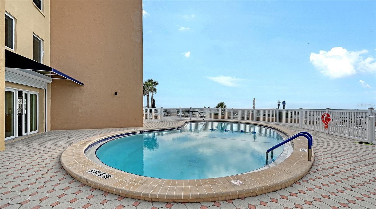 Image 31 of 38 For 1255 Tarpon Center Drive 414