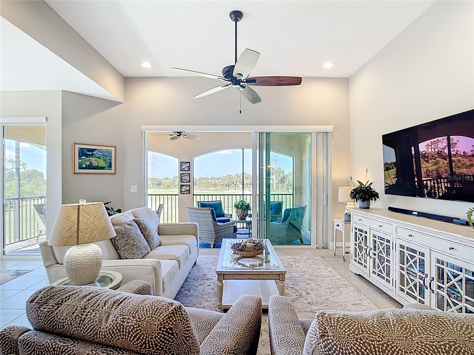 Image 21 of 37 For 198 Bella Vista Terrace C