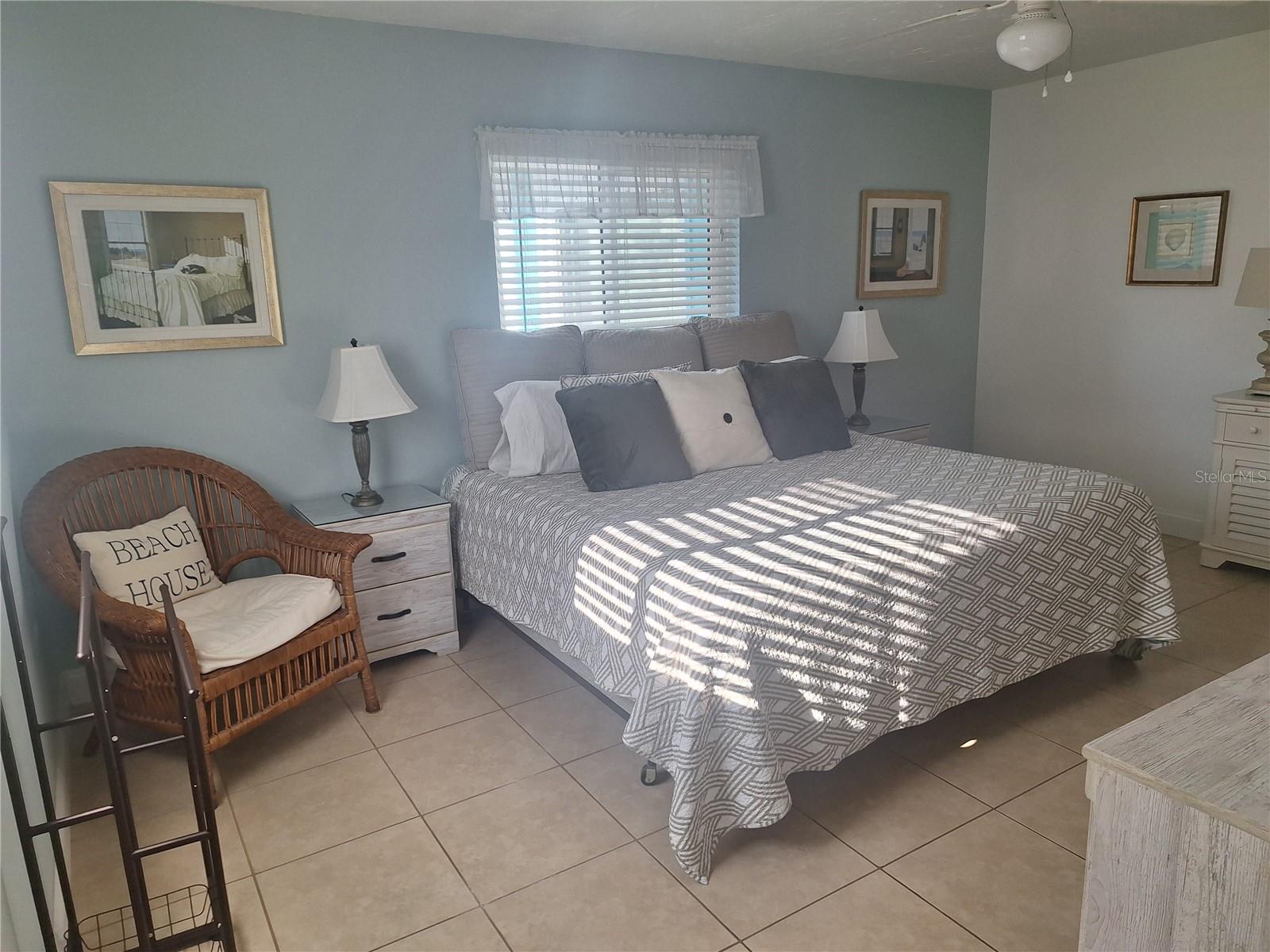 Image 16 of 36 For 516 Serata Street