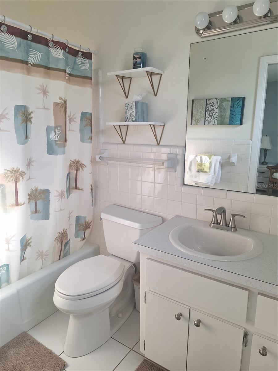 Image 17 of 36 For 516 Serata Street