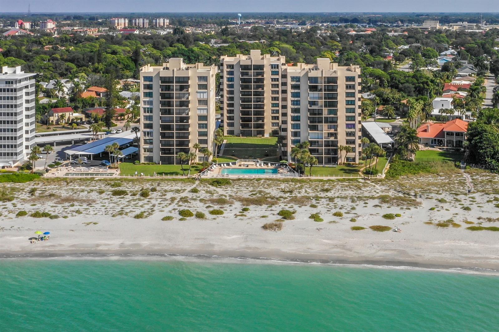 Image 32 of 33 For 323 Woodvale Drive