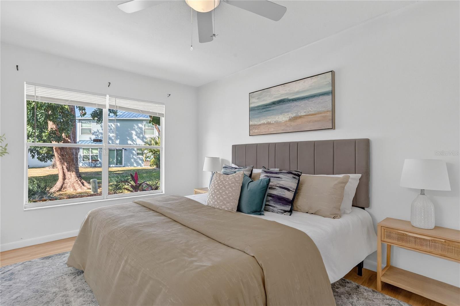 Image 16 of 35 For 3944 37th Street Court W