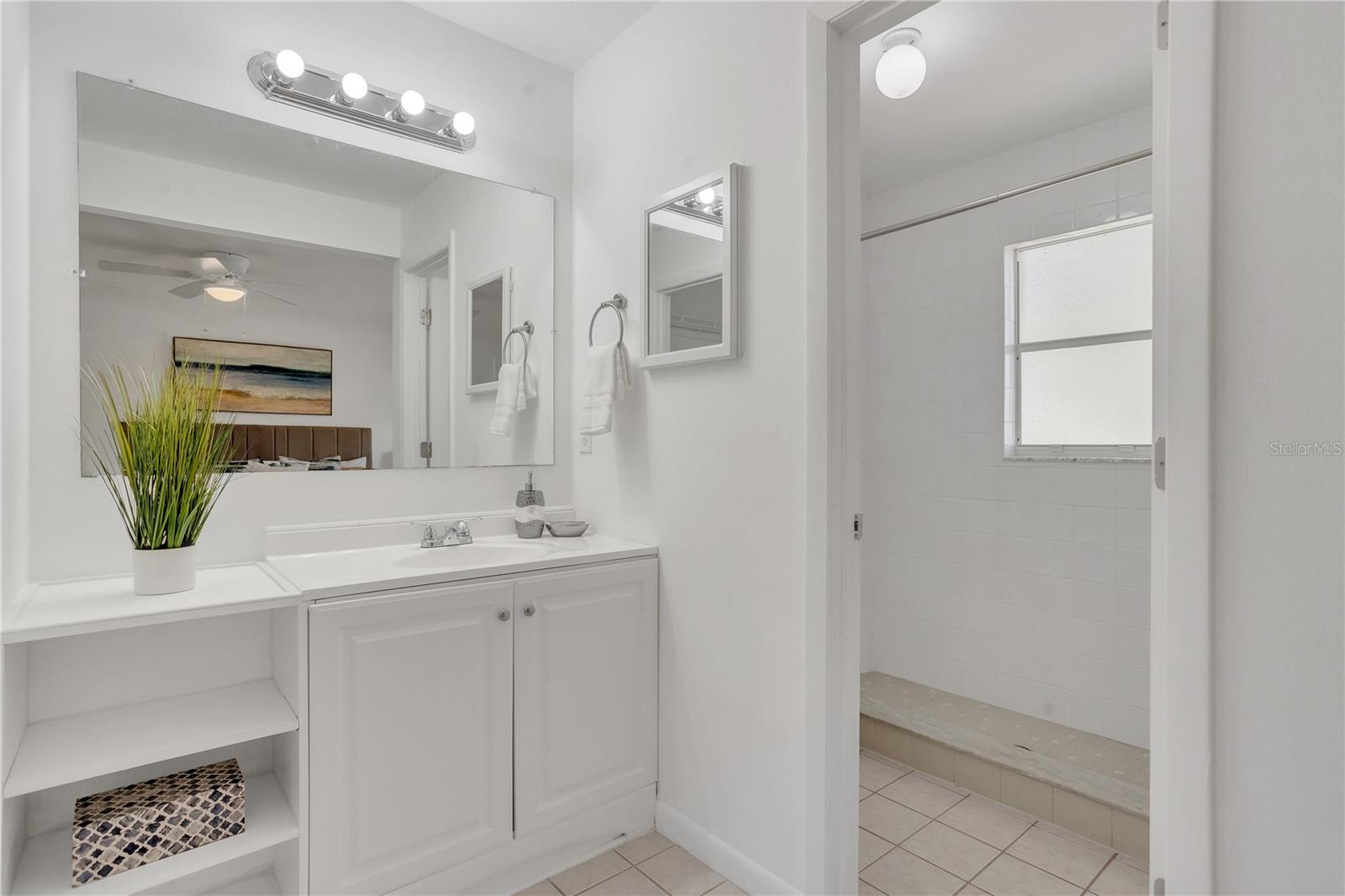 Image 18 of 35 For 3944 37th Street Court W