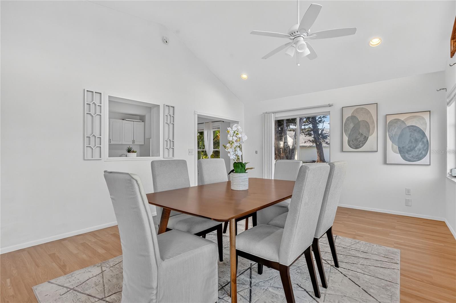 Image 9 of 35 For 3944 37th Street Court W