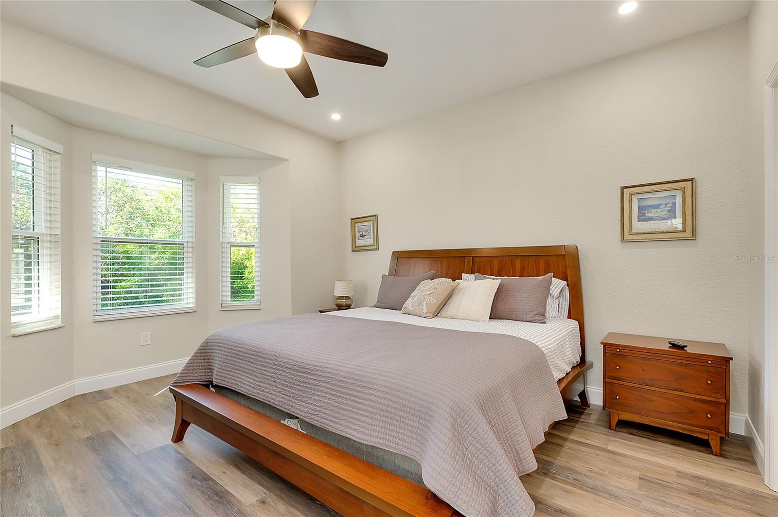 Image 31 of 77 For 4470 Corso Venetia Boulevard