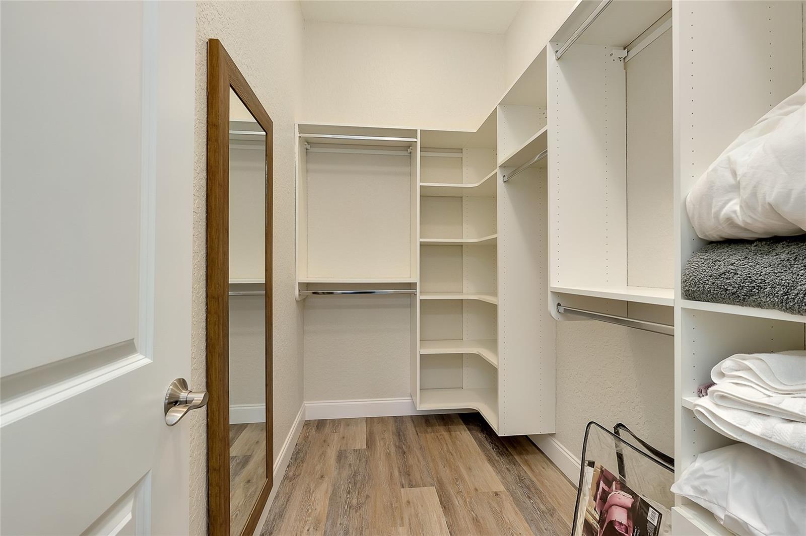 Image 38 of 77 For 4470 Corso Venetia Boulevard