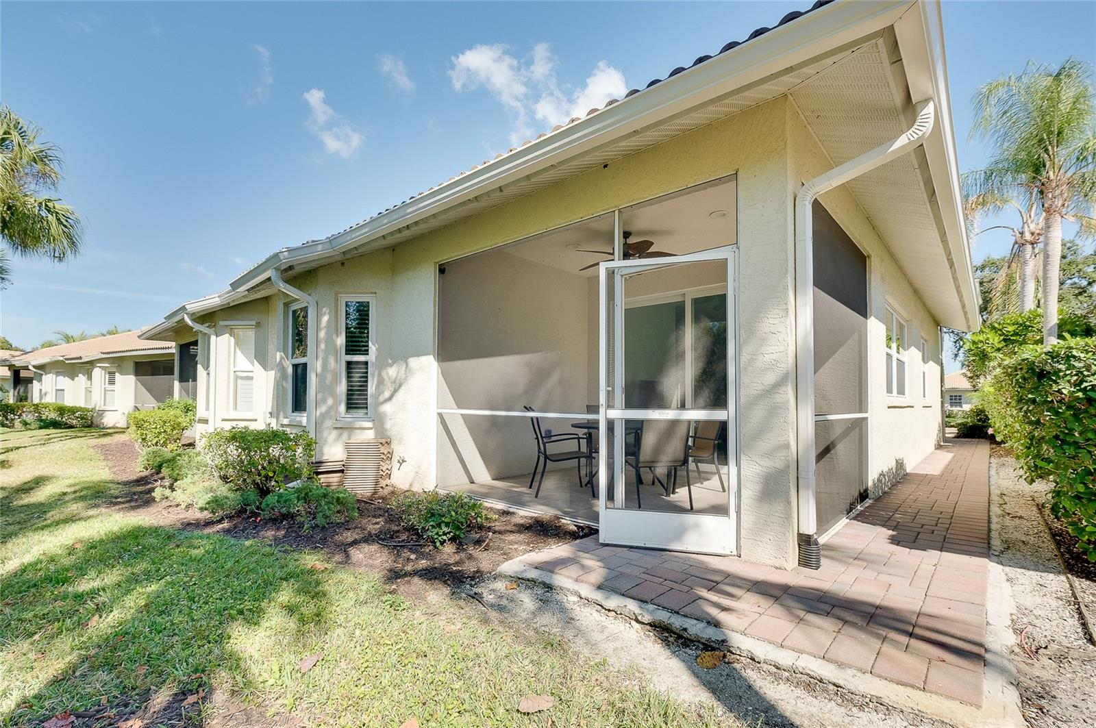 Image 53 of 77 For 4470 Corso Venetia Boulevard