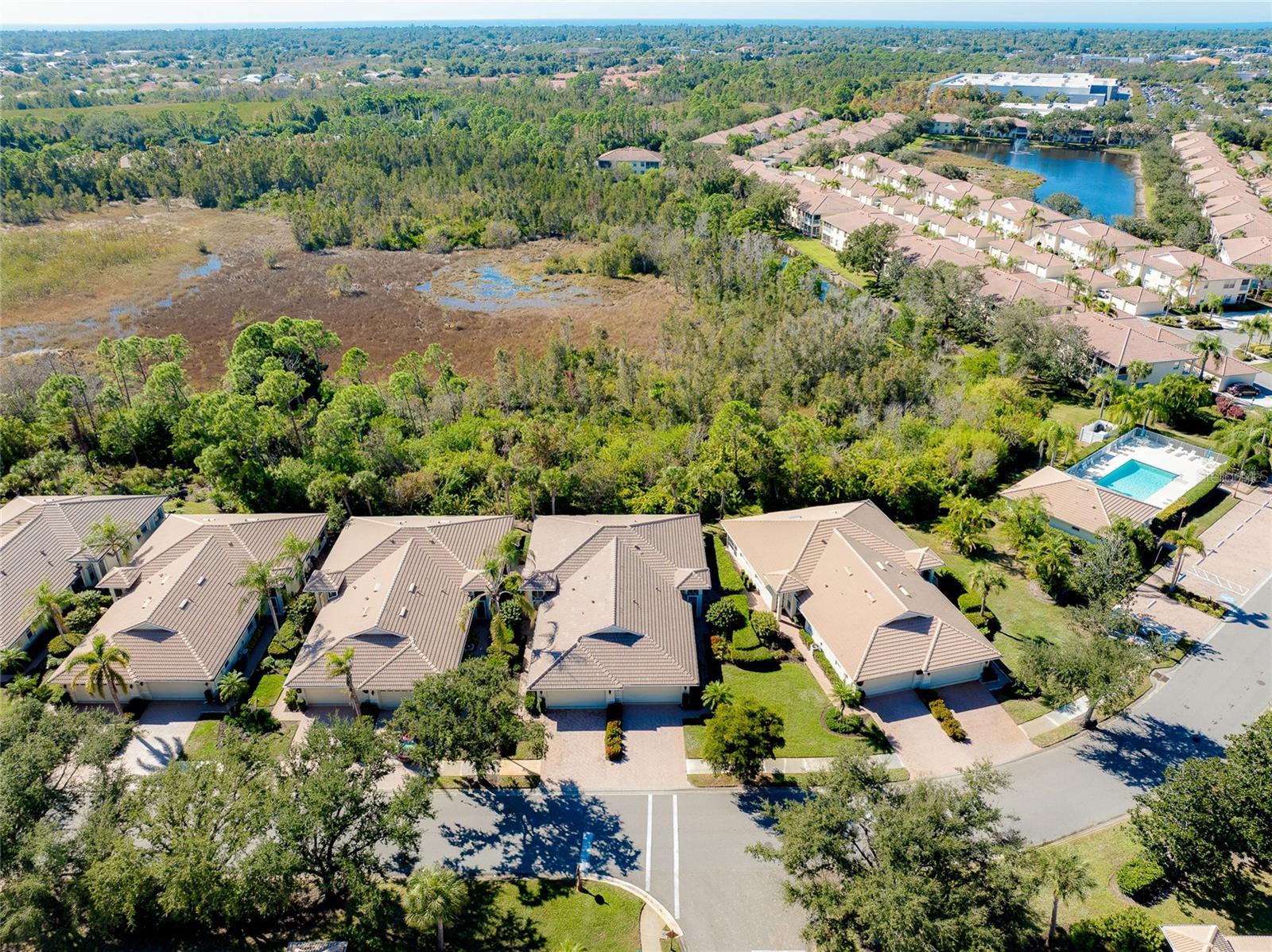 Image 68 of 77 For 4470 Corso Venetia Boulevard