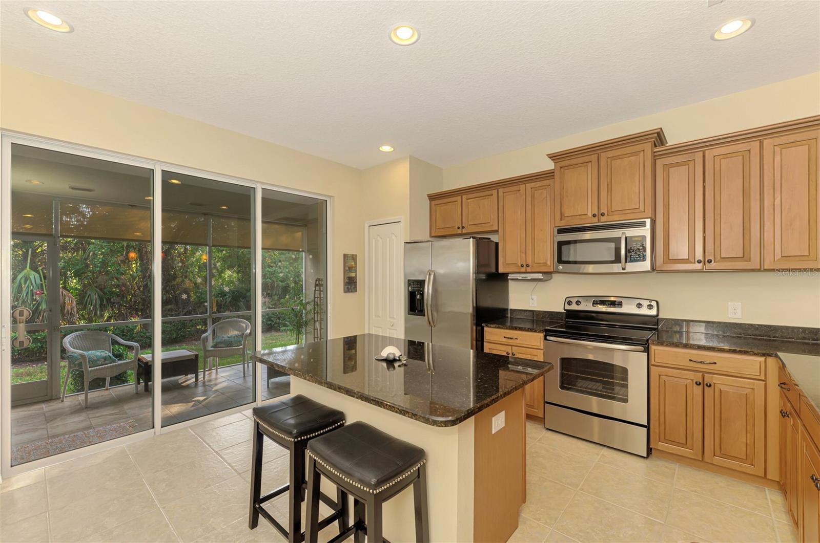 Image 12 of 40 For 27231 Ipswich Drive