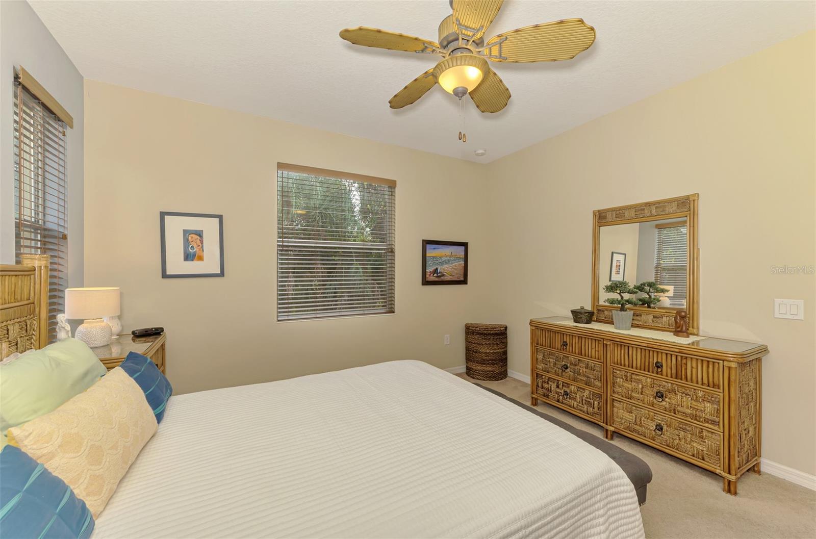 Image 19 of 40 For 27231 Ipswich Drive