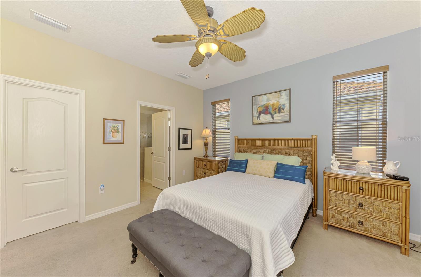 Image 20 of 40 For 27231 Ipswich Drive