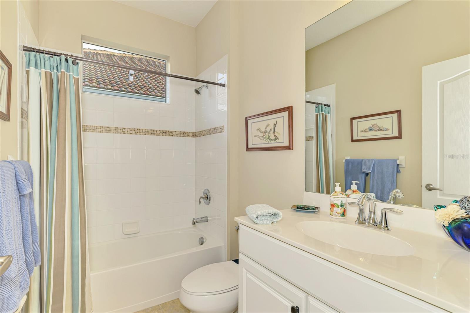 Image 26 of 40 For 27231 Ipswich Drive