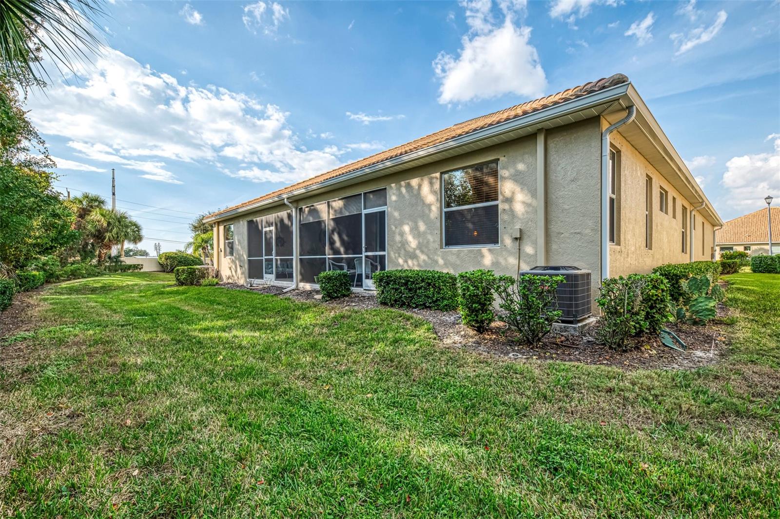 Image 32 of 40 For 27231 Ipswich Drive