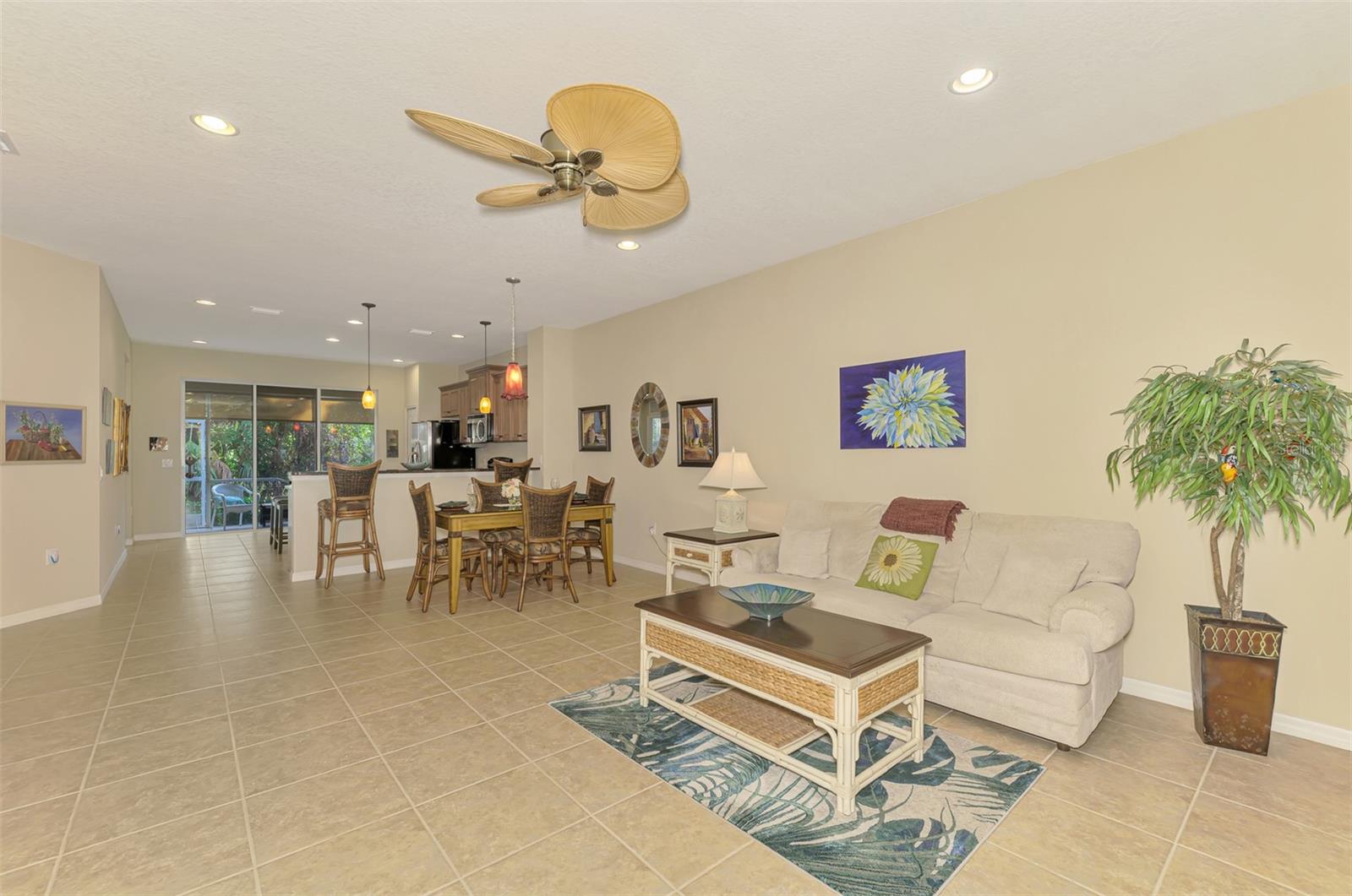 Image 6 of 40 For 27231 Ipswich Drive