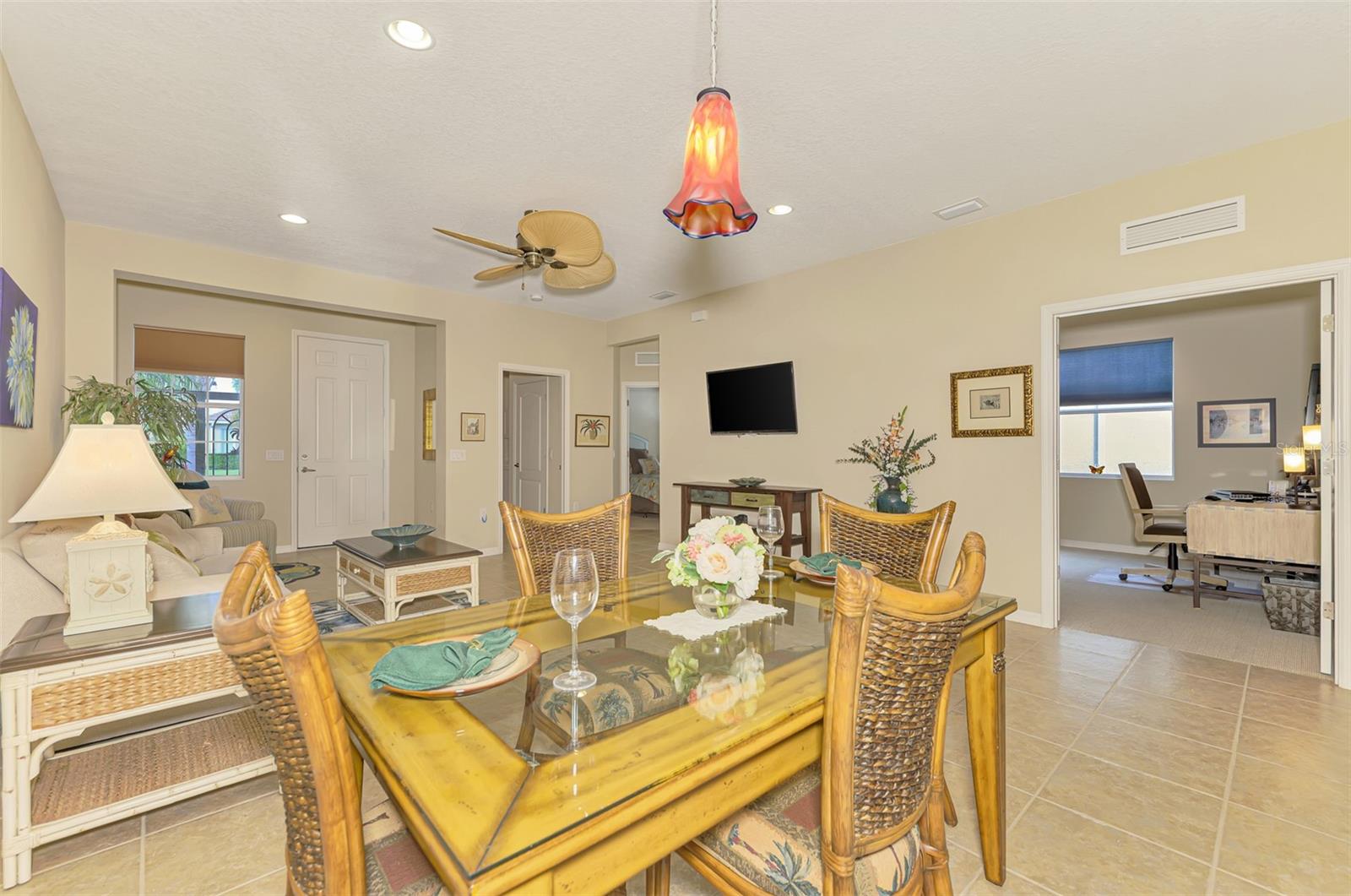 Image 9 of 40 For 27231 Ipswich Drive