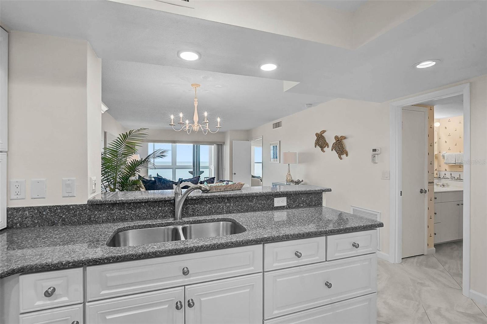 Image 13 of 62 For 950 Tarpon Center Drive 305