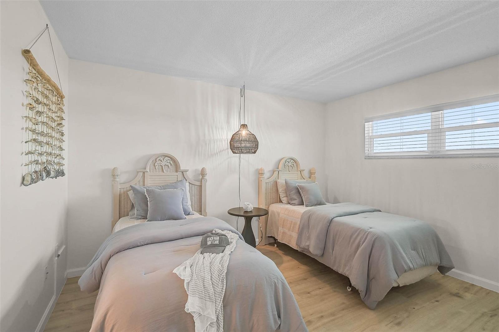 Image 20 of 62 For 950 Tarpon Center Drive 305