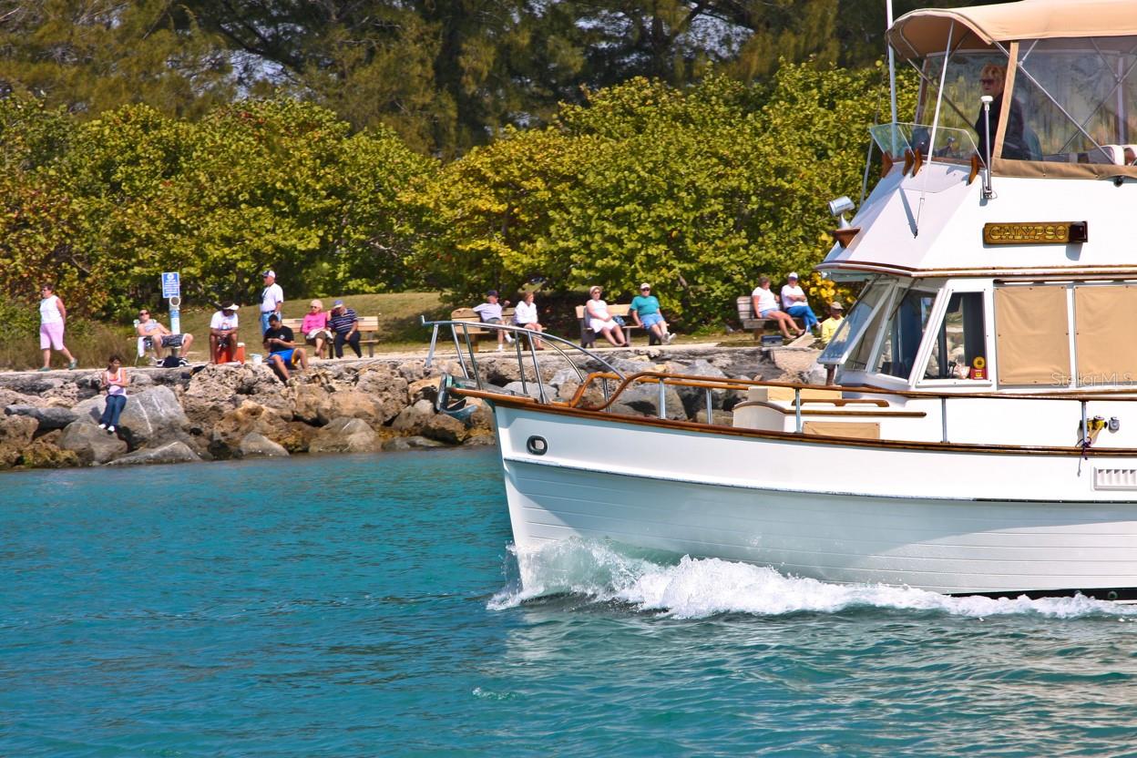 Image 51 of 62 For 950 Tarpon Center Drive 305