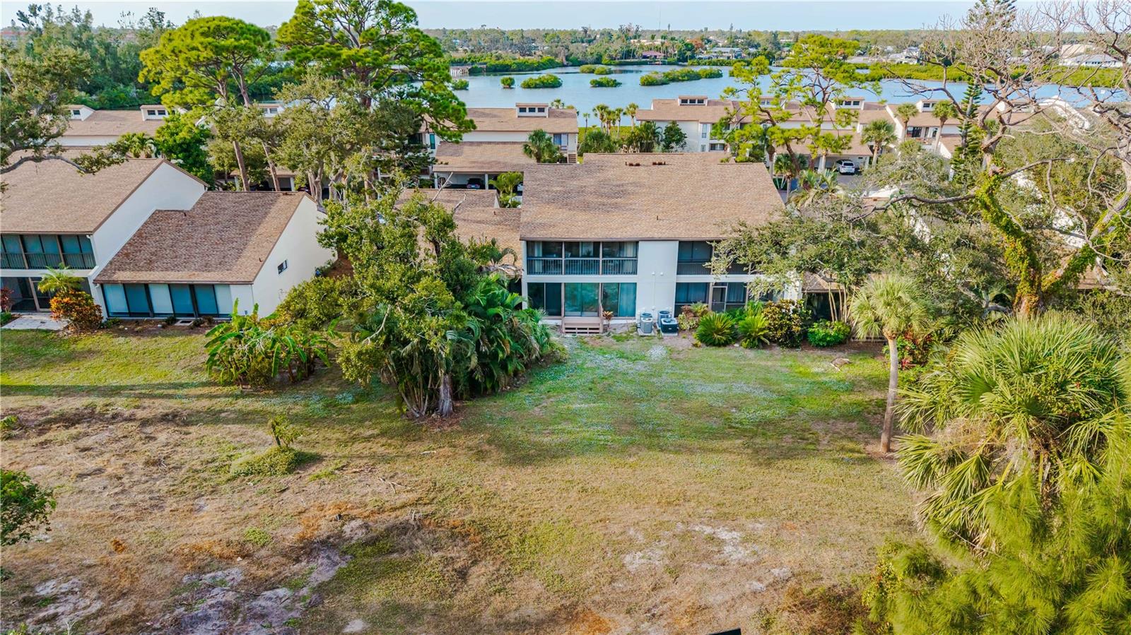 Image 4 of 27 For 886 Bird Bay Way 206