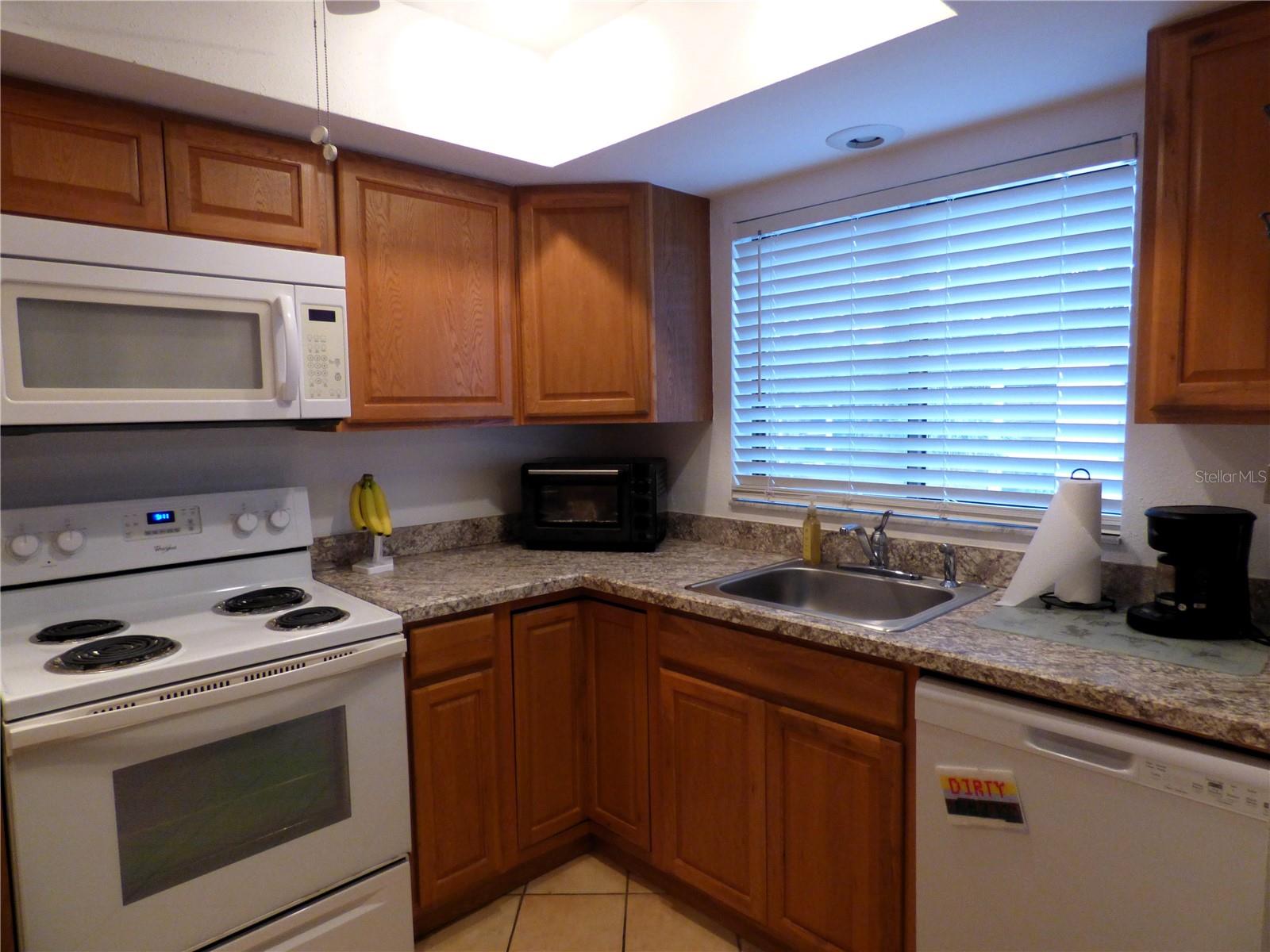 Image 11 of 37 For 18 Quails Run Boulevard 4