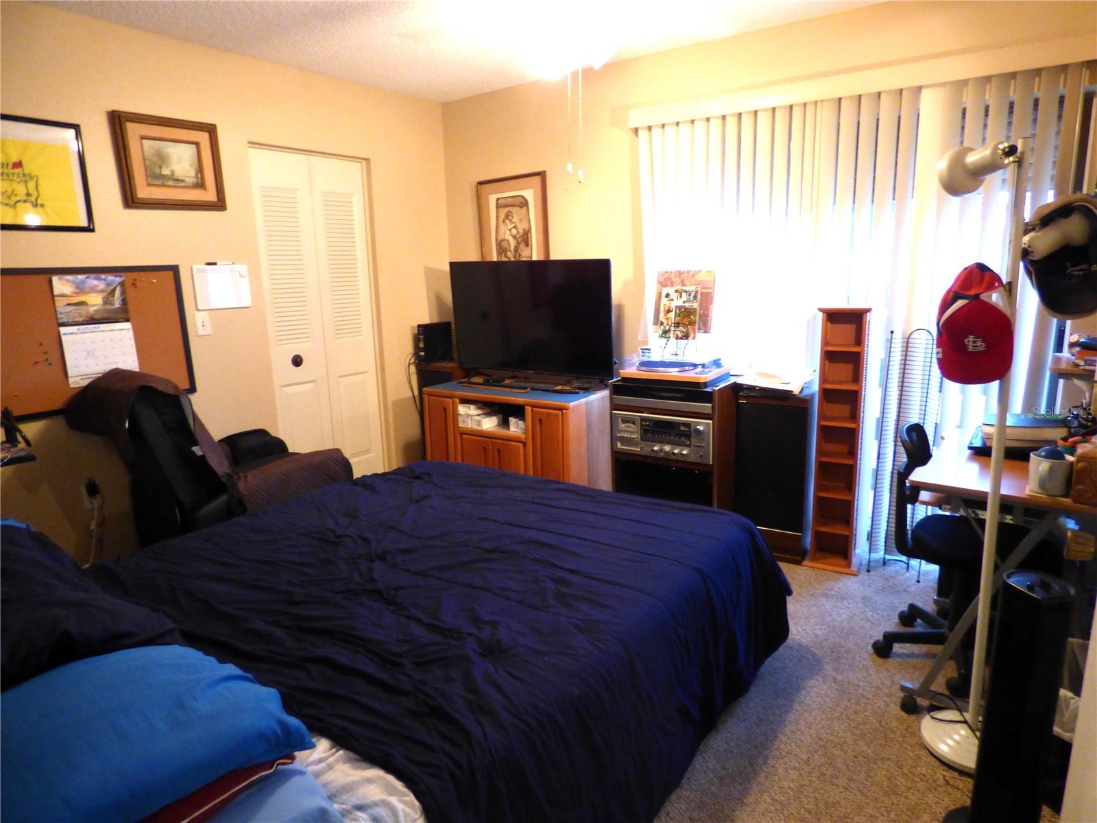 Image 16 of 37 For 18 Quails Run Boulevard 4