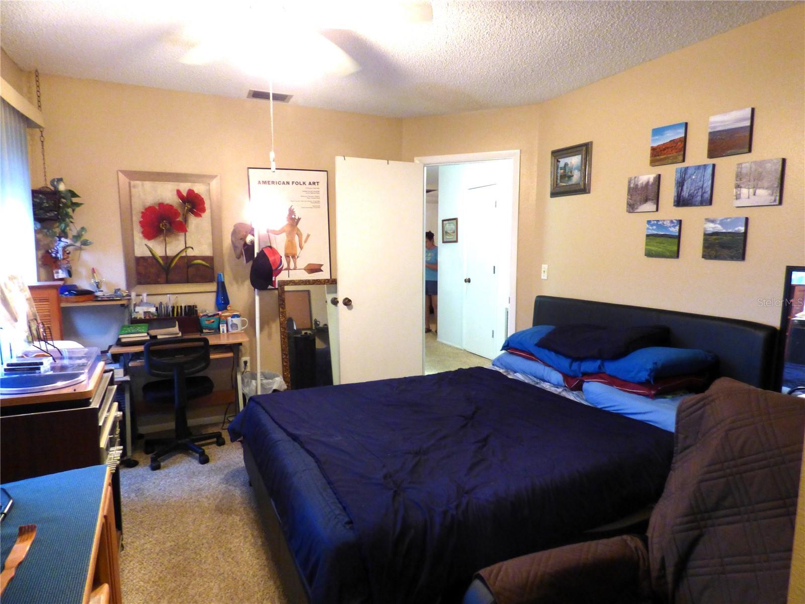 Image 17 of 37 For 18 Quails Run Boulevard 4