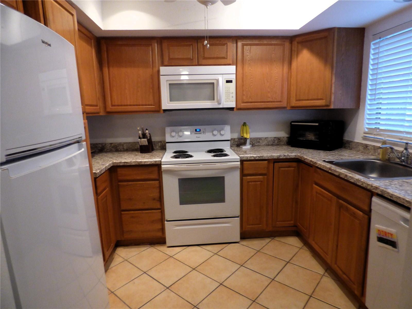 Image 9 of 37 For 18 Quails Run Boulevard 4