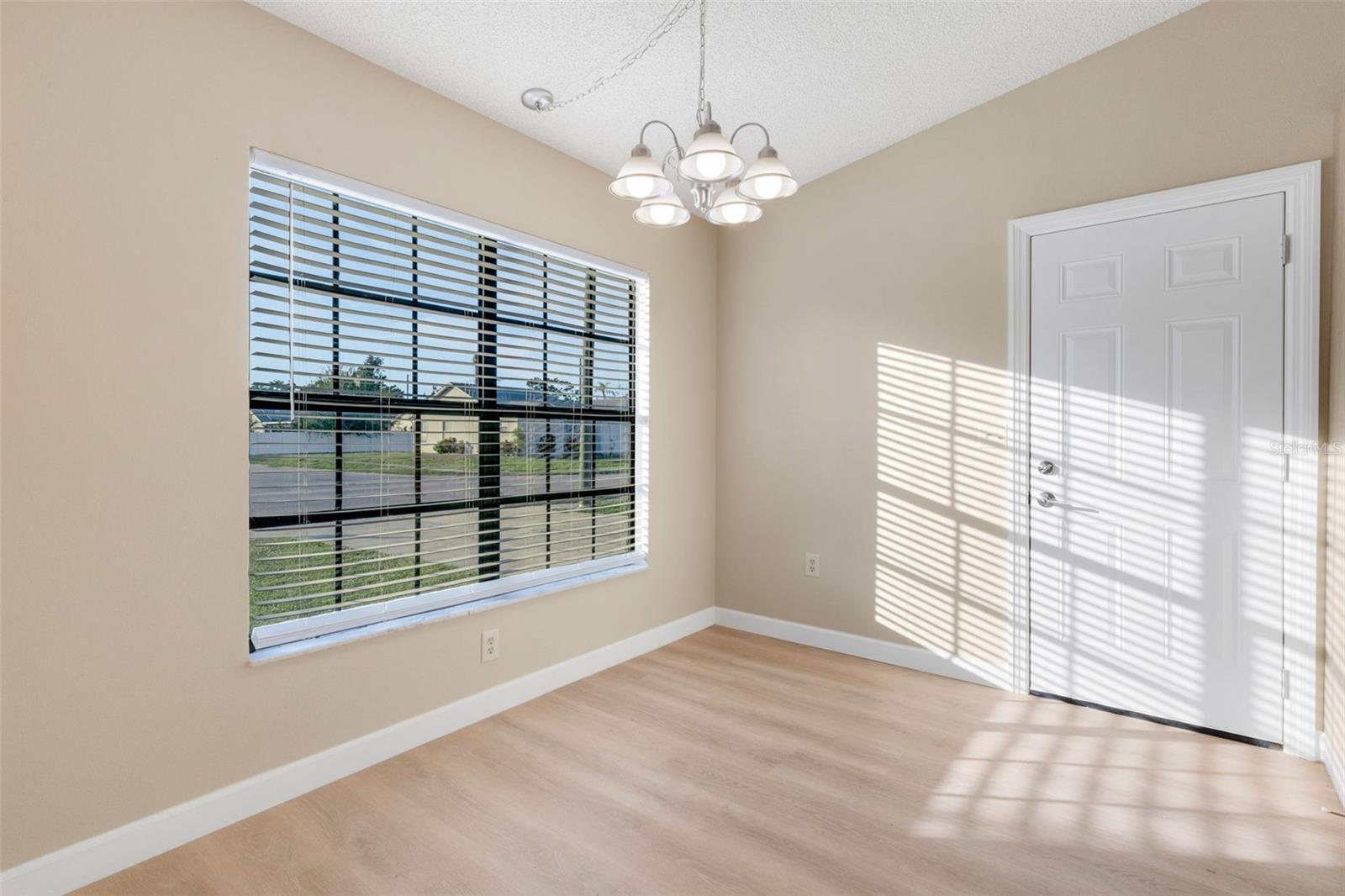 Image 14 of 47 For 1550 Pompano Avenue