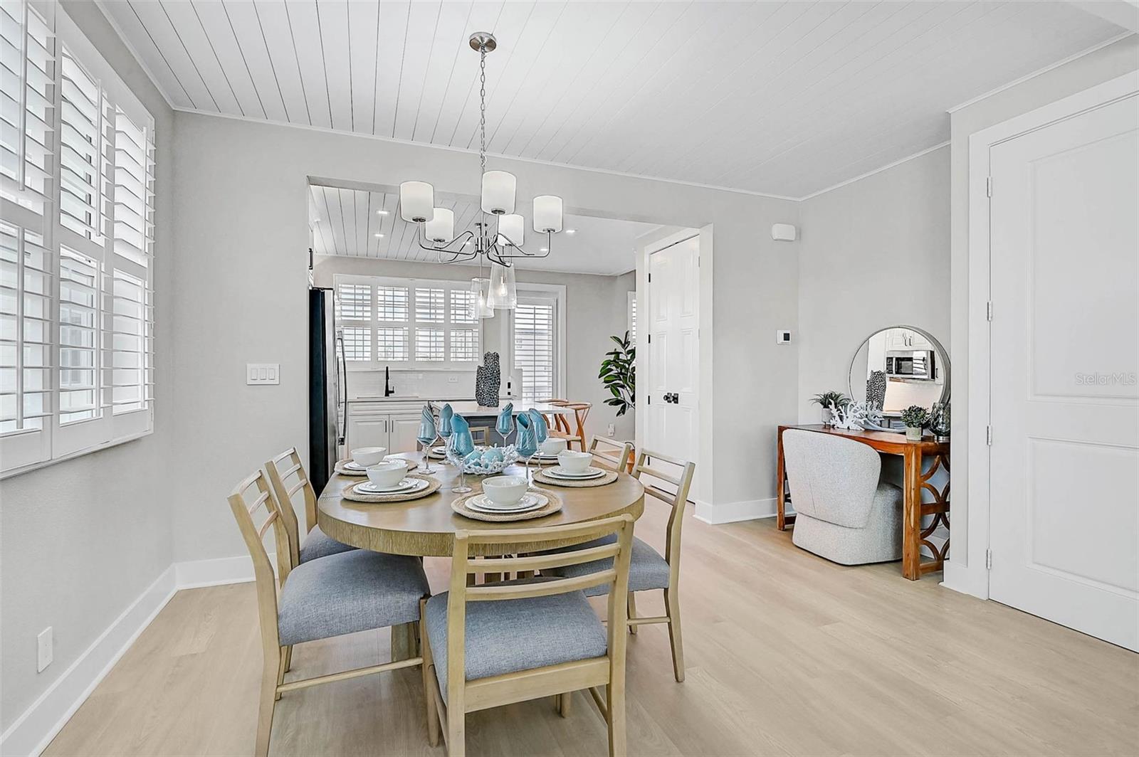 Image 2 of 71 For 4337 Marina View Way