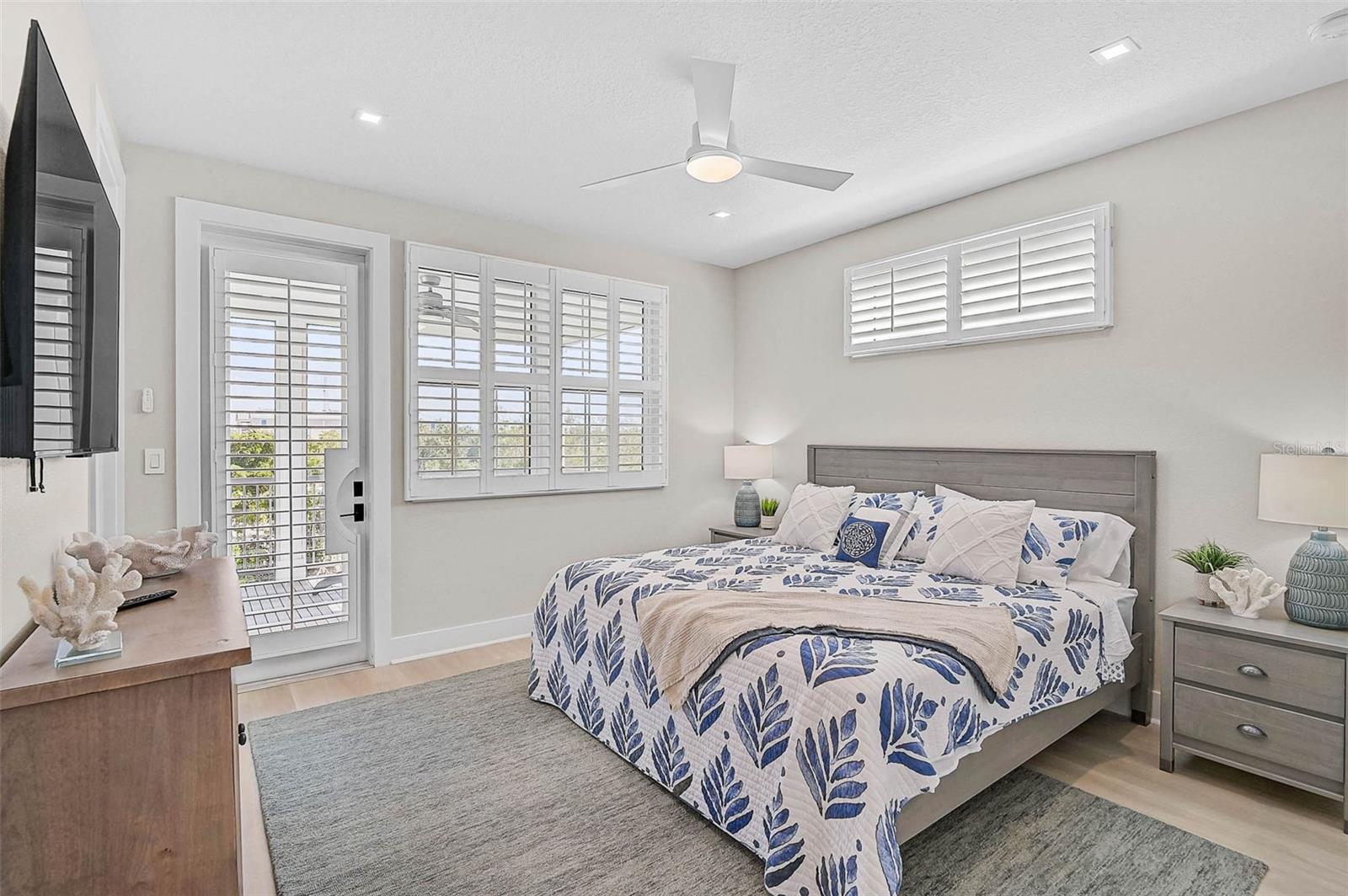 Image 34 of 71 For 4337 Marina View Way