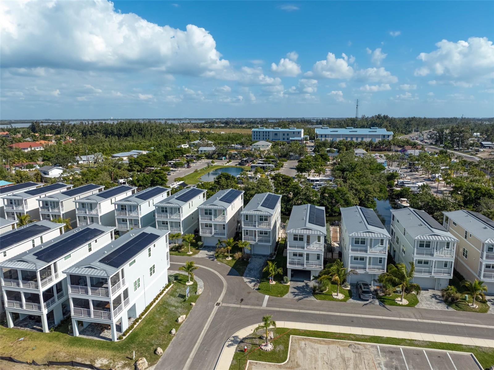 Image 62 of 71 For 4337 Marina View Way