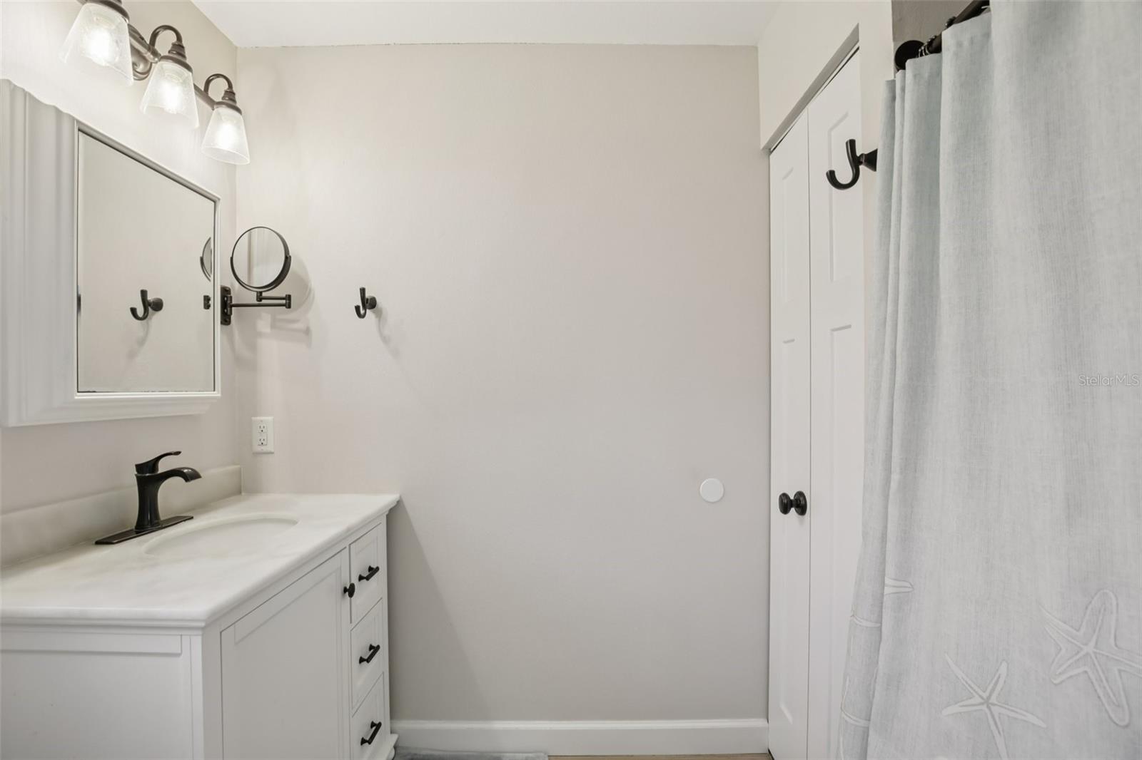 Image 20 of 51 For 291 Laurel Hollow Drive 66