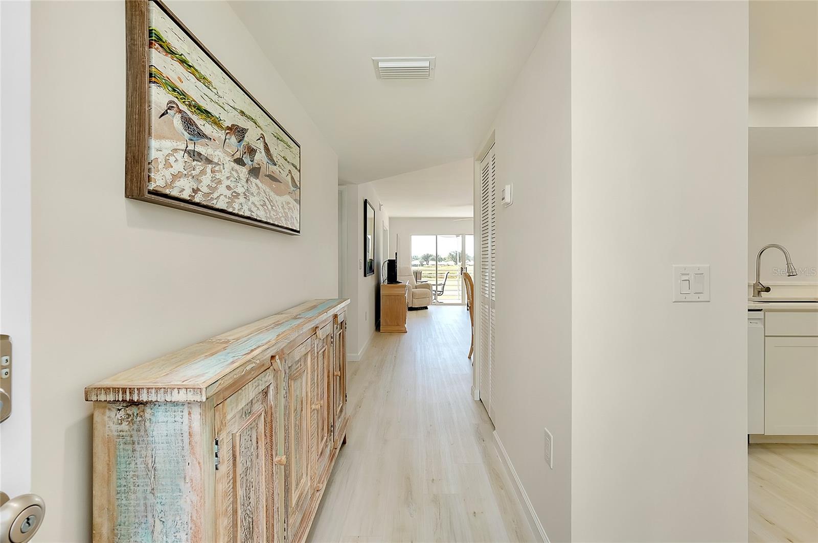 Image 12 of 90 For 929 Wexford Boulevard 929